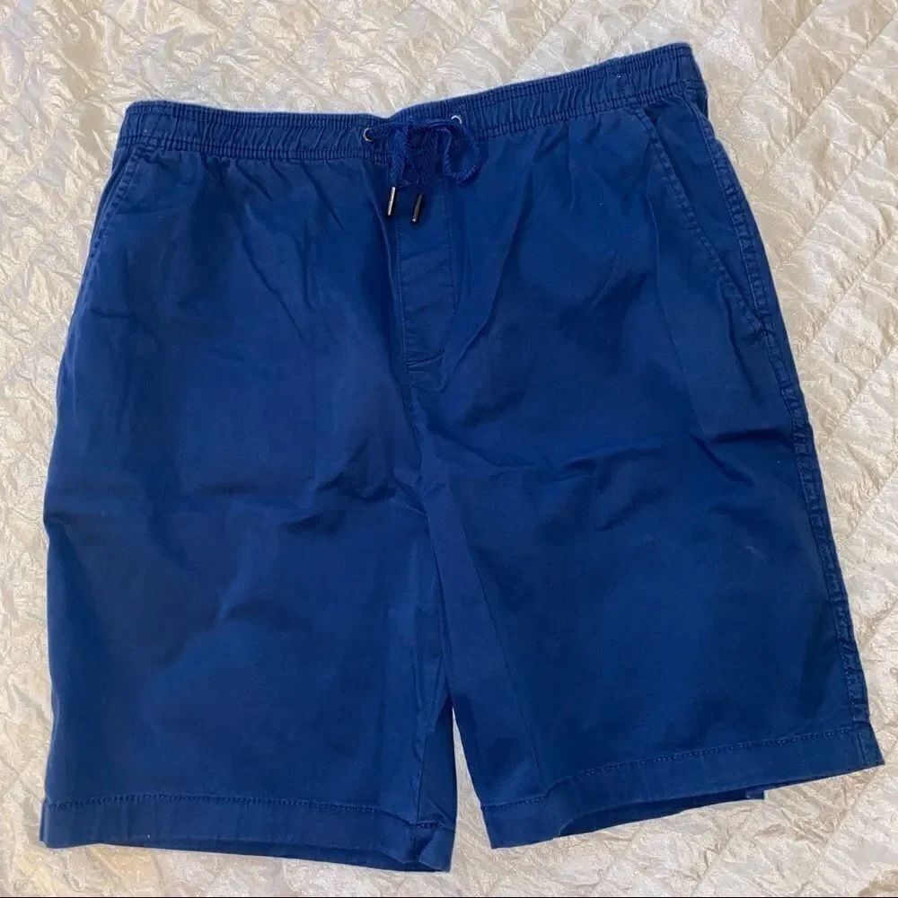 🆕 GAP men’s 4 pocket drawstring pull on short Sz L